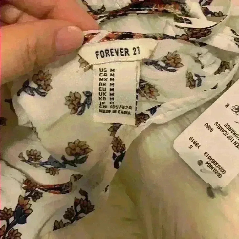 Forever 21 Top NWT - Picture 3 of 3
